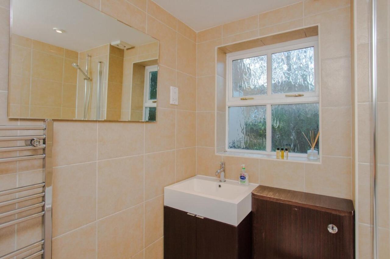 Contemporary 1Bedroom Flat In Camberwell Oval Londres Exterior foto